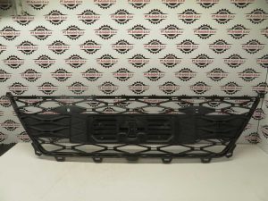 SEAT ATECA L.17, OKRASNA MASKA