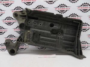 SEAT ATECA L.18, PVC PODNOŽJE AKUMULATORJA