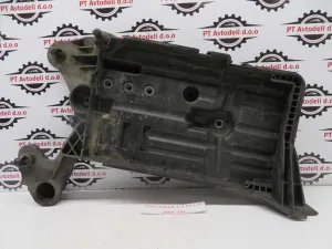 SEAT ATECA L.18, PVC PODNOŽJE AKUMULATORJA