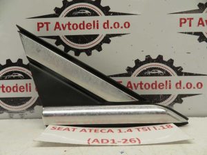SEAT ATECA L.18, PVC TRIKOTNIK BLATNIKA, DESNI