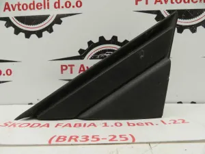 ŠKODA FABIA L.22, PVC TRIKOTNIK BLATNIKA, LEVI