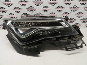 SEAT ATECA L.18, PREDNJA DESNA LUČ