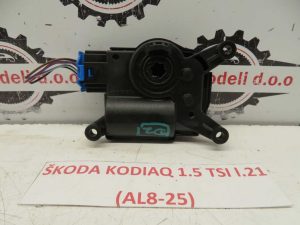 ŠKODA KODIAQ L.21, MOTORČEK LOPUTE NA PEČKI