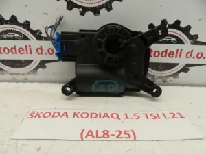 ŠKODA KODIAQ L.21, MOTORČEK LOPUTE NA PEČKI