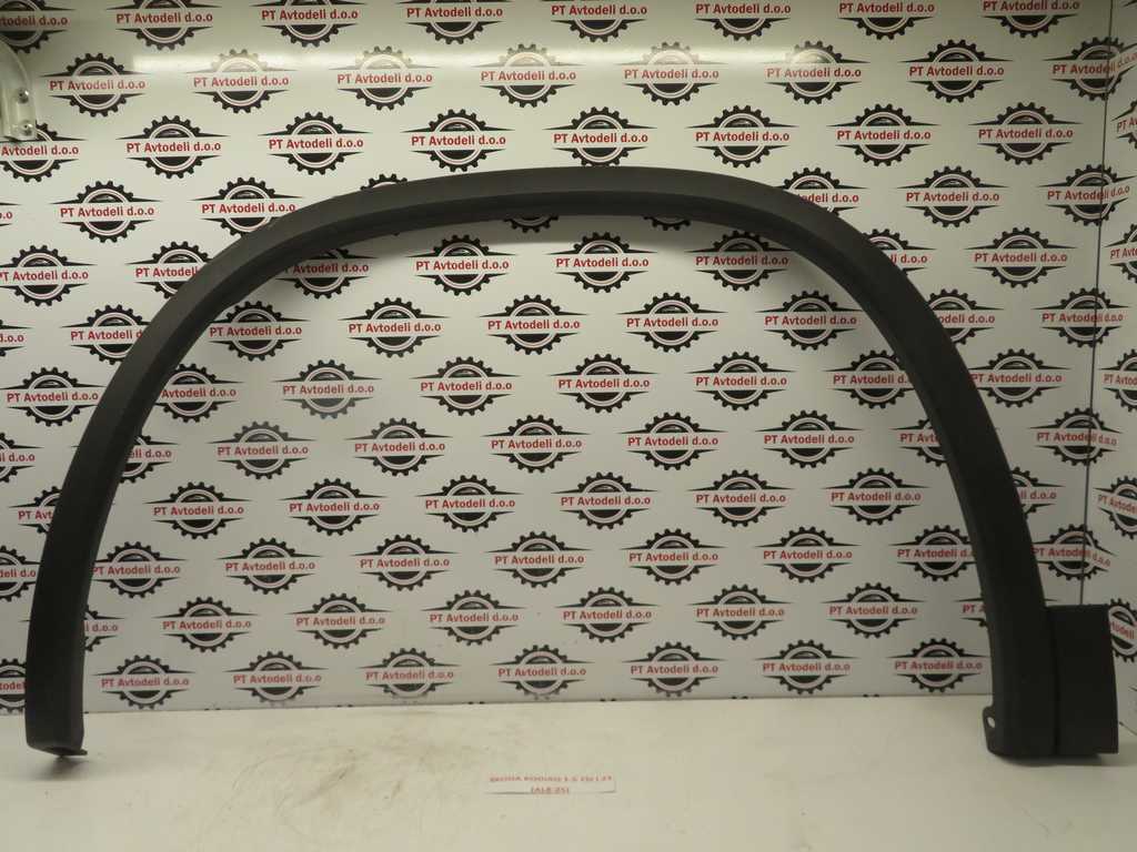 ŠKODA KODIAQ L.21, PVC OBROBA NA BLATNIKU, PREDNJA LEVA