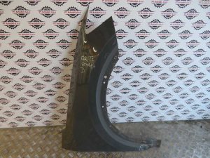 AUDI Q2 L.17, DESNI BLATNIK