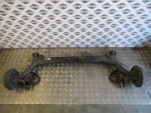 ŠKODA FABIA L.20, ZADNJA PREMA