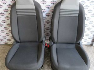VW UP L.20, NOTRANJOST KOMPLET