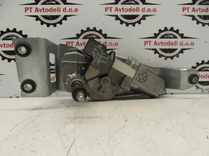 BMW 1 F20 L.12, MOTORČEK ZADNJEGA BRISALCA