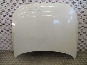 BMW 1 F20 M-PAKET L.12, POKROV MOTORJA
