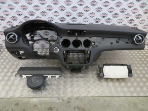 MERCEDES-BENZ GLA L.18, ARMATURA KOMPLET