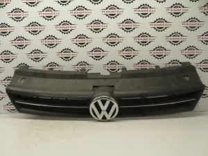 VW POLO L.10, OKRASNA MASKA